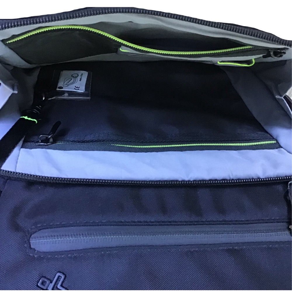 ❣️2X HP❣️Travelon Anti-Theft Tablet Messenger Bag - Picture 6 of 10